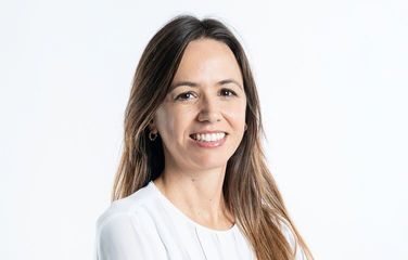 Helena Flores