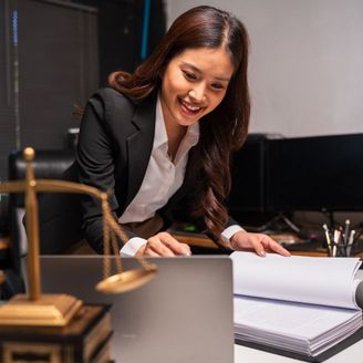 Open-End vs Closed-End Funds: Key Differences Explained