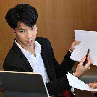 How to Register a Business from Hong Kong in Singapore: A Complete Guide